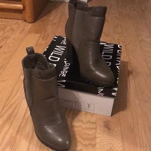 Chunky heal ankle bootie